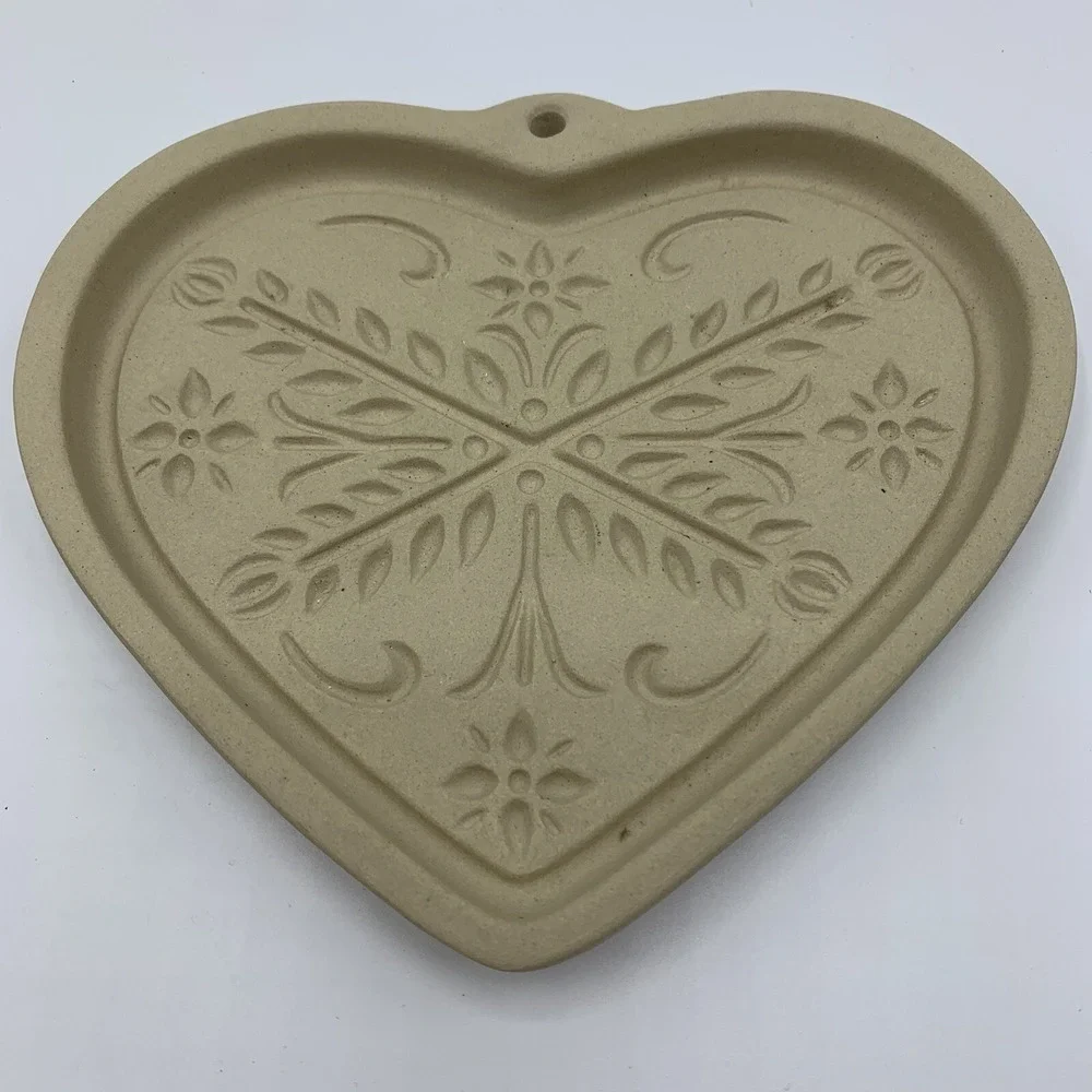 Pampered Chef Anniversary Heart 2000 Clay Cookie Mold Millenium Retired Baking